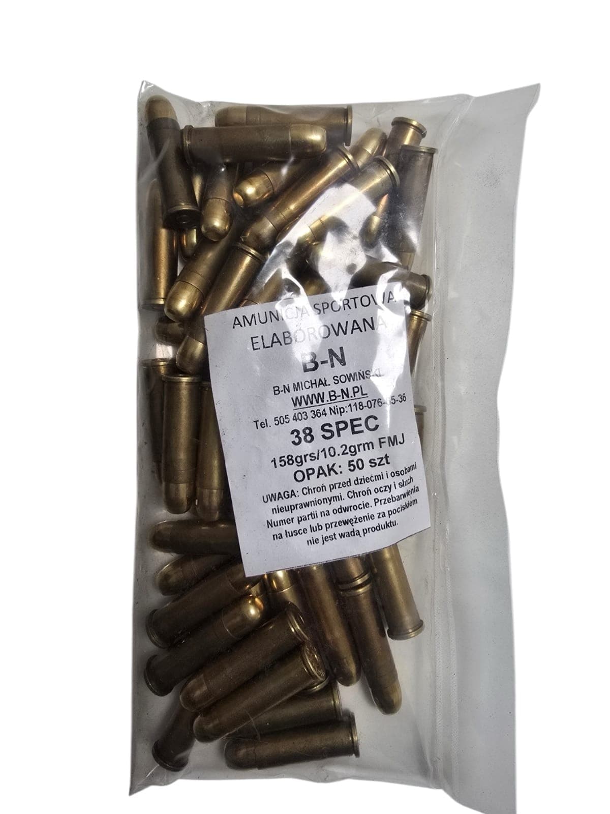 Amunicja elaborowana B-N kaliber .38 Special w pudełku na tle tarczy strzelniczej